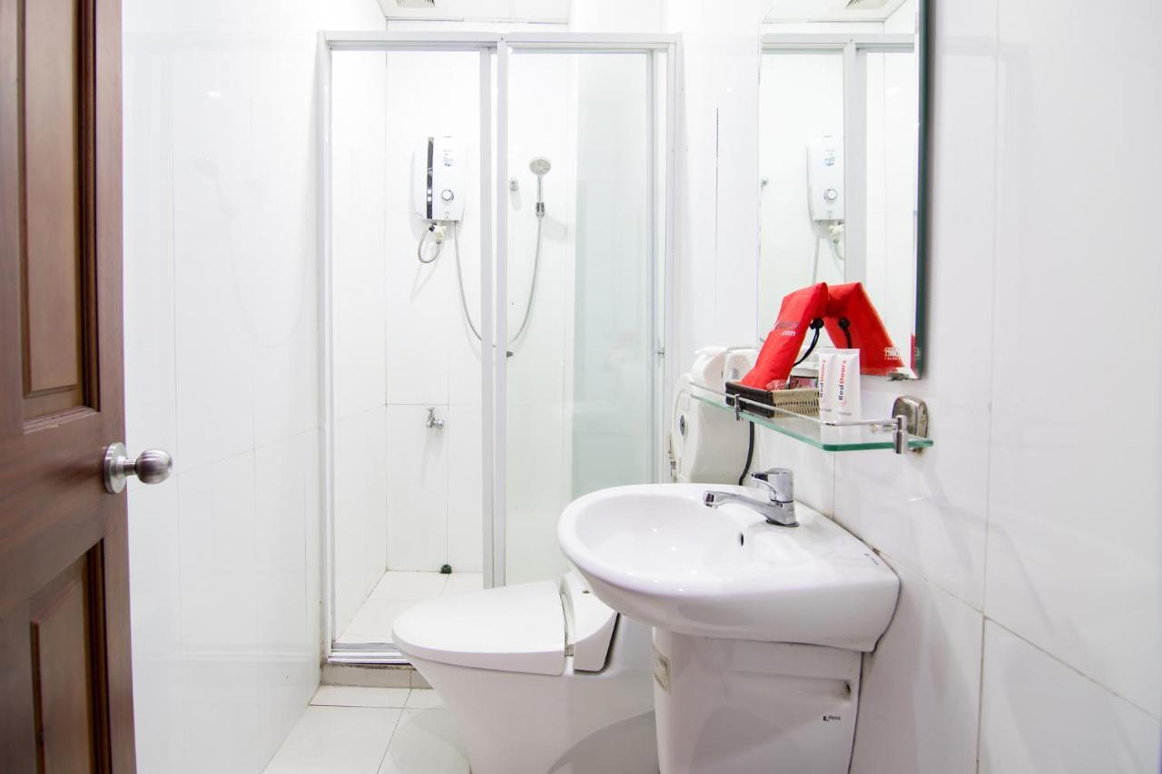 Reddoorz Plus @ Pham Ngu Lao 2 Ho Şi Min Dış mekan fotoğraf
