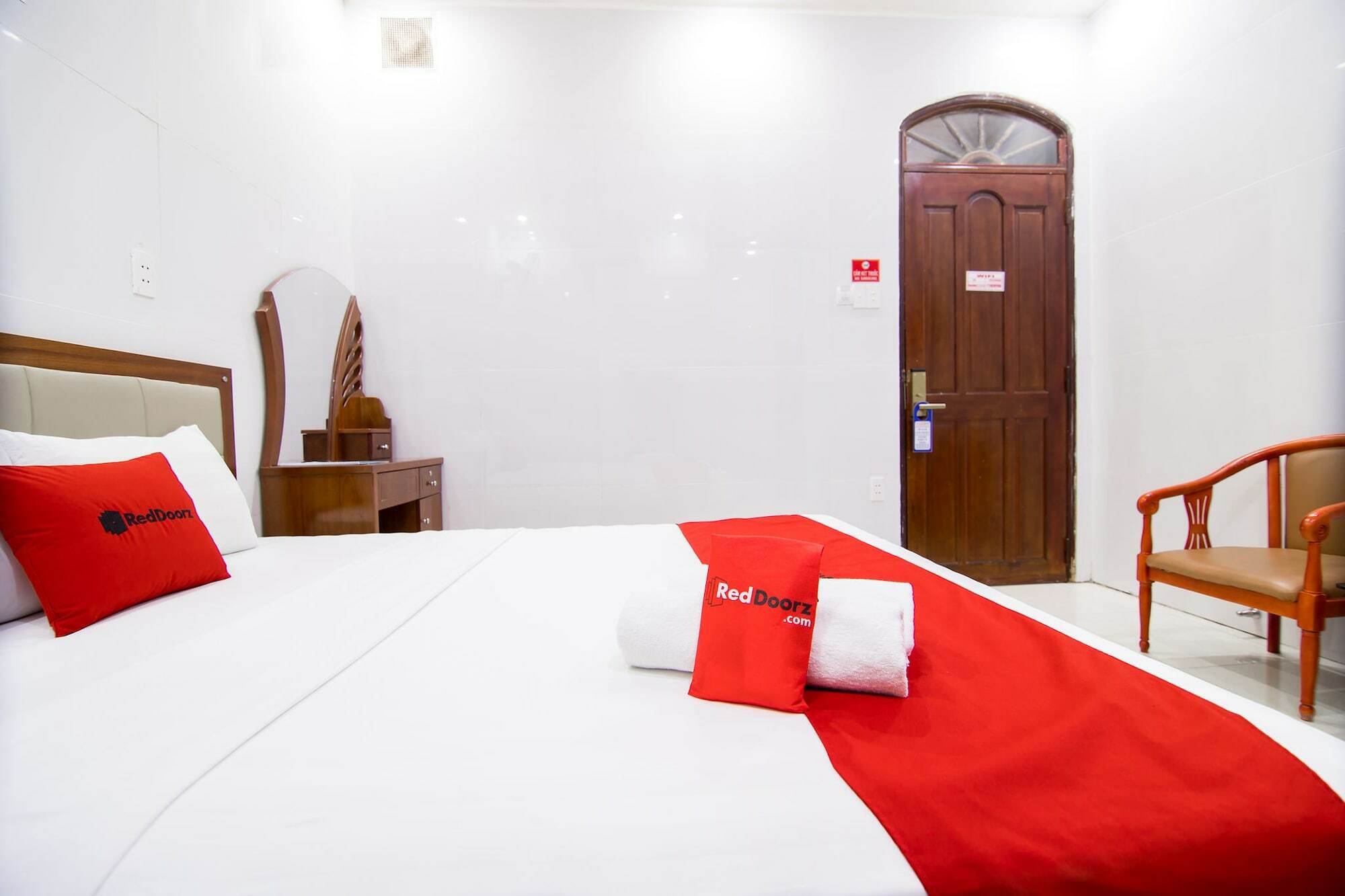 Reddoorz Plus @ Pham Ngu Lao 2 Ho Şi Min Dış mekan fotoğraf